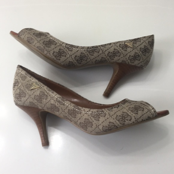 Guess Printed Beige Brown Heels Size 6 - Picture 7 of 10